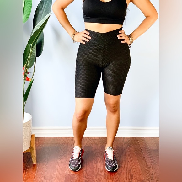 TikTok Biker Shorts - Textured - Picture 4 of 7